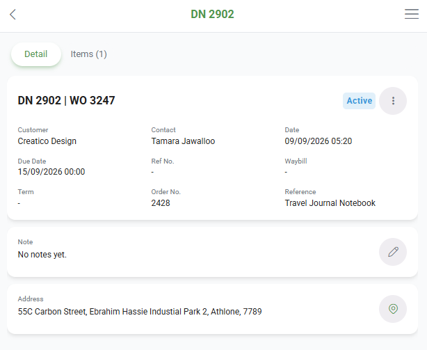 Detail tab of a delivery note in the mobile app, showing the customer, contact, dates, reference fields, note and delivery address